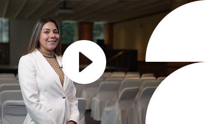 licenciatura-en-relaciones-publicas-thumb-alumno-desk