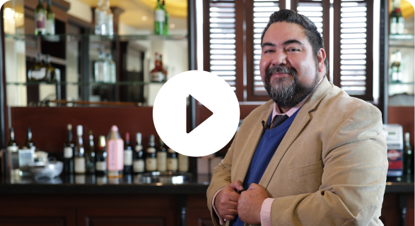 licenciatura-administracion-hotelera-thumbnail-oscar-1