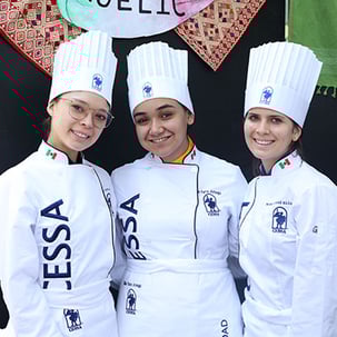 cessa-universidad-eventos-chiles-en-nogada-concurso-11