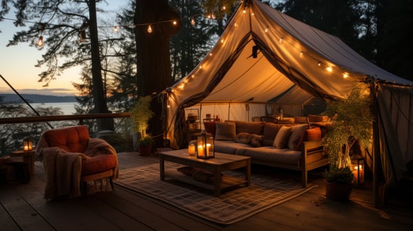 Elegante camping iluminado